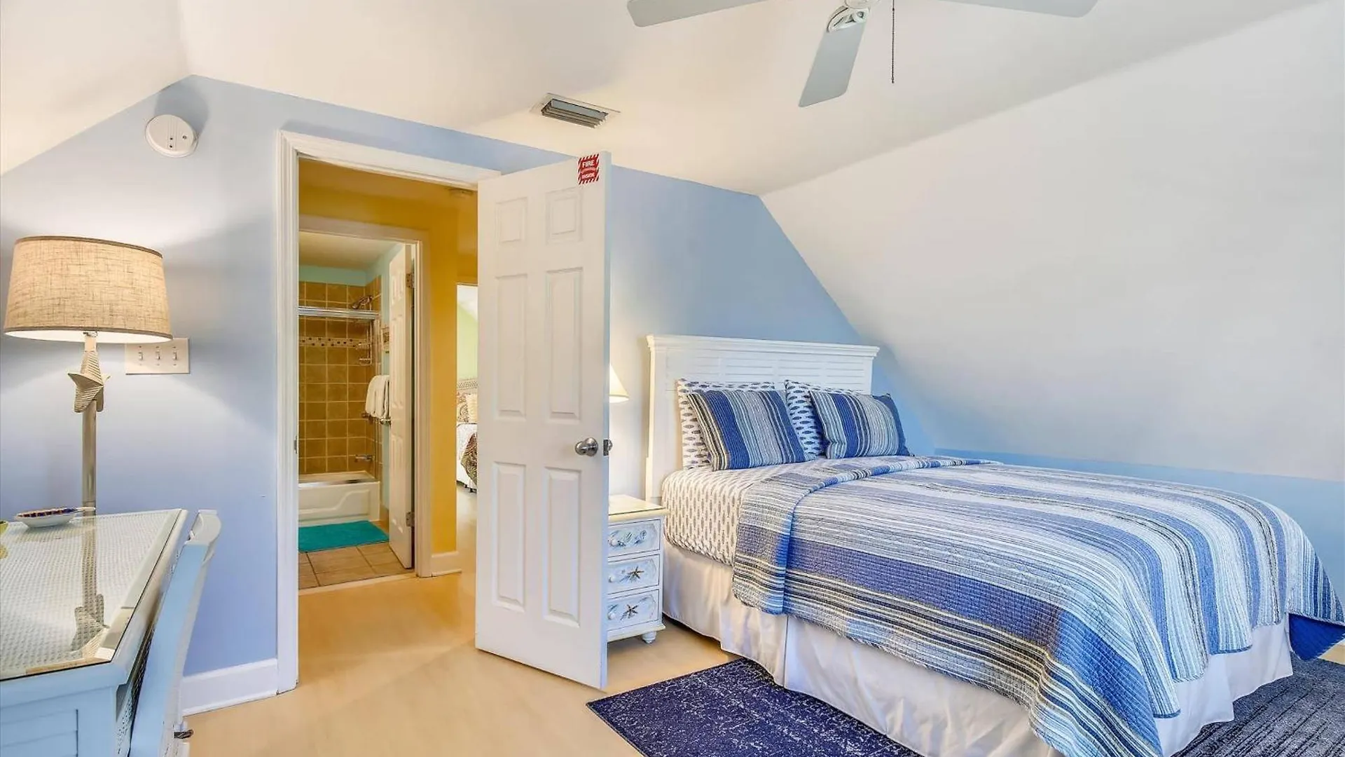 Key West Casa By Avantstay Communal Pool Bbq Patio Near Duval Street Week Long Stays Only USA