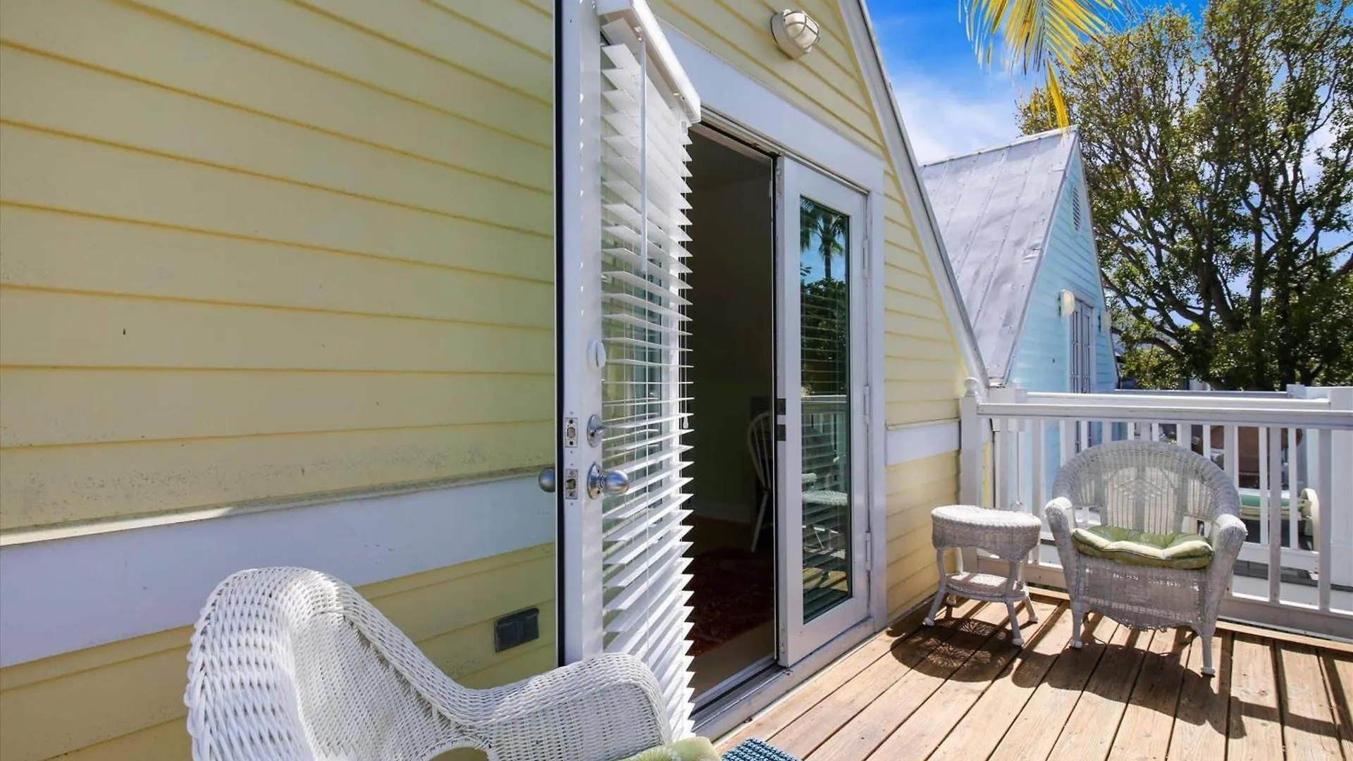Key West Casa By Avantstay Communal Pool Bbq Patio Near Duval Street Week Long Stays Only 0*, Key West