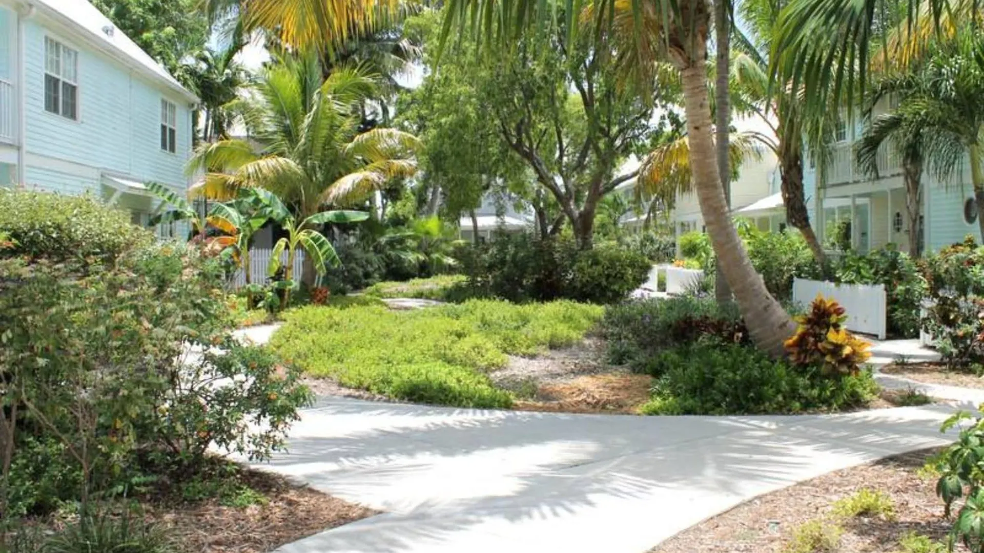 Key West Casa By Avantstay Communal Pool Bbq Patio Near Duval Street Week Long Stays Only 0*, Key West ABD