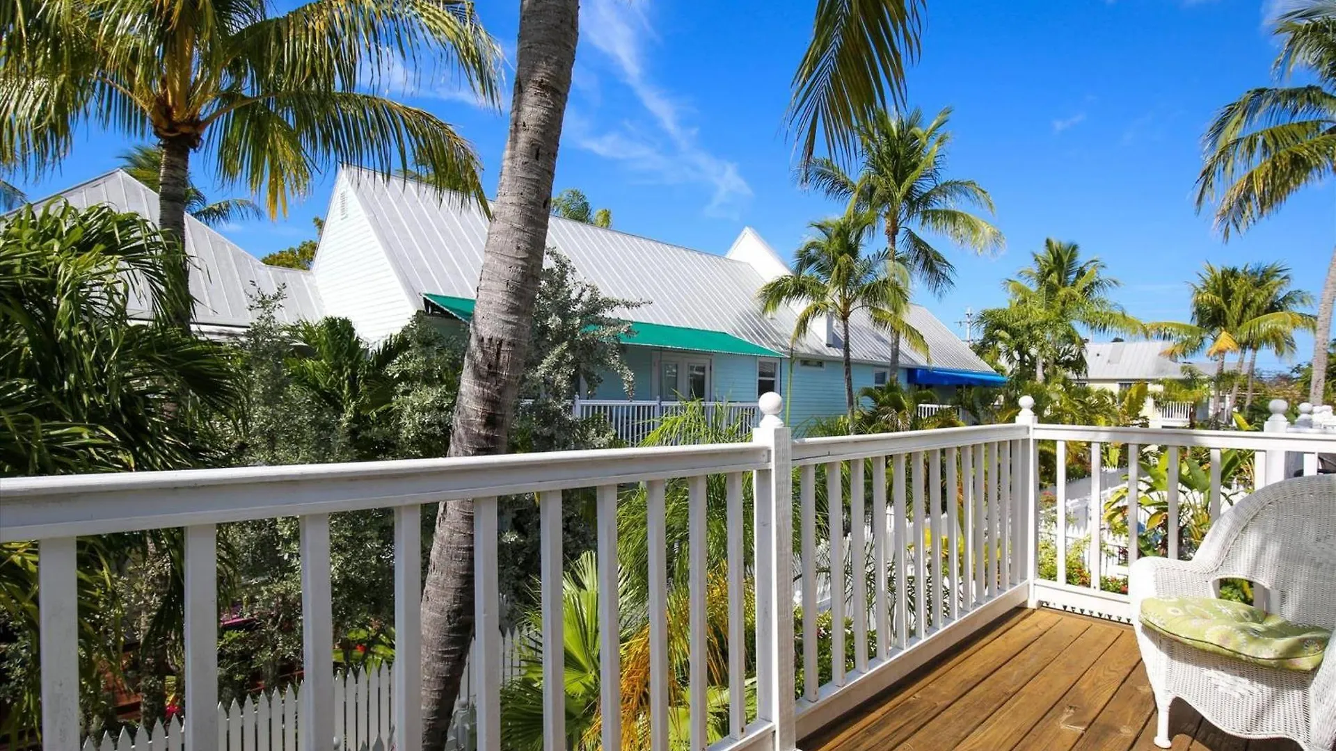 Key West Casa By Avantstay Communal Pool Bbq Patio Near Duval Street Week Long Stays Only Tatil Evi Key West