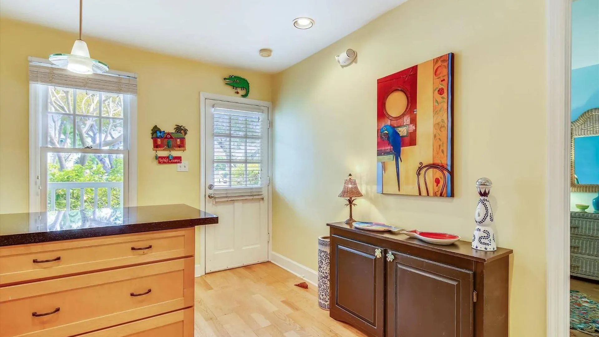 Key West Casa By Avantstay Communal Pool Bbq Patio Near Duval Street Week Long Stays Only ABD